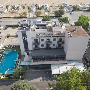Hotel Ferretti